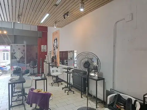 VENTA LOCAL MAS DEPTO DOS DORMITORIOS CENTRO