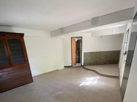 LOCAL COMERCIAL EN ALQUILER CON UBICACIÓN ESTRATÉGICA