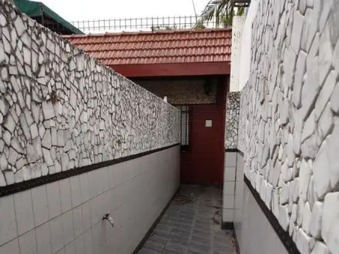 Depto Tipo Casa 3 ambientes con 1 baño