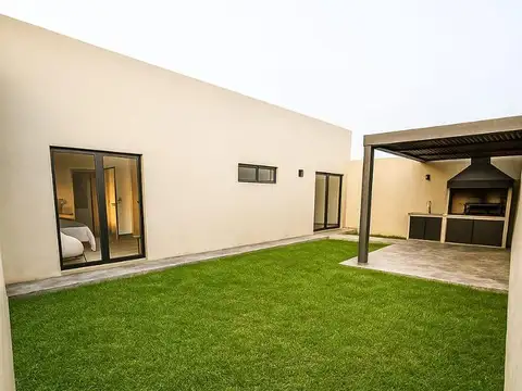Depto Tipo Casa en Venta en Plottier, USD 90.000