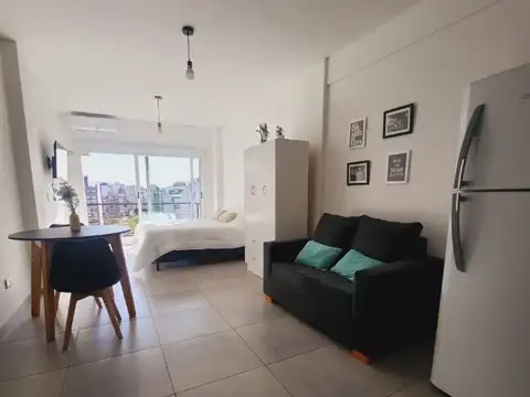 Av. José María Moreno 800