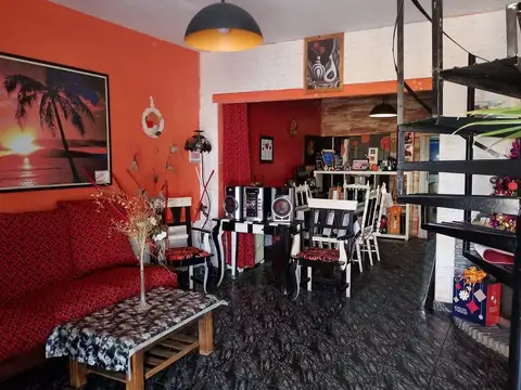 VENTA CASA 4  DORMITORIOS BARRIO ACOSTA 