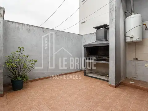 Excelente 3 ambientes con patio  - Le Brique Propiedades -