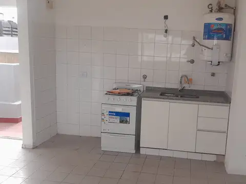 Departamento en Alquiler en Villa del Parque, $ 700.000