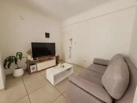 Avenida Mitre y Bahía Blanca, Avellaneda 100