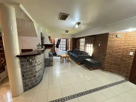 Casa en Venta al Oeste