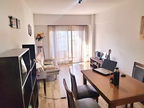 Venta departamento 3 ambientes con dependencia y balcón