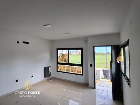 Casa 3 ambientes con 2 baños