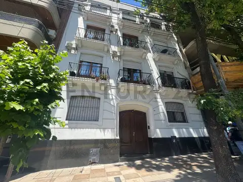 Coronel Diaz 2400, Piso 0