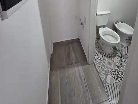 MONOAMBIENTE AL FONDO, PISO 2, DTO D, A ESTRENAR, 21M2.