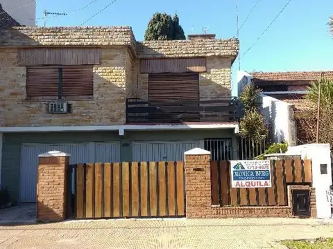 DEPARTAMENTO EN PLANTA ALTA DE TRES AMBIENTES