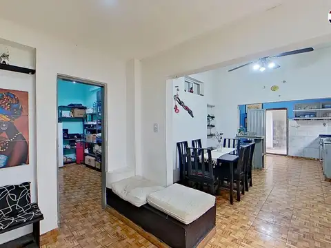 VENTA CASA 4 AMB COCHERA PATIO LOCAL QUILMES