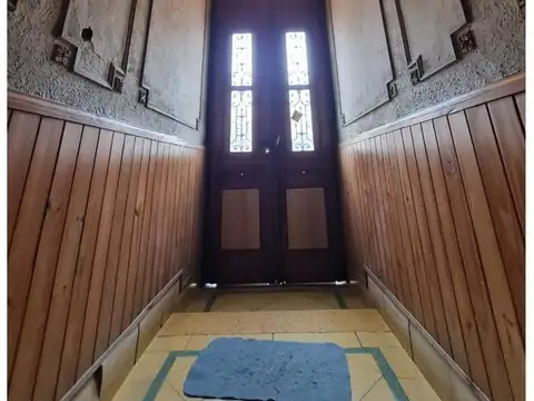 Casa 6 ambientes con 1 baño