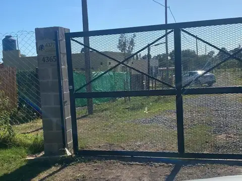 Casa 3 ambientes con 1 baño