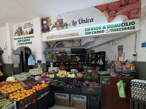 Ideal inversión. Amplio local comercial en esquina + vivienda 