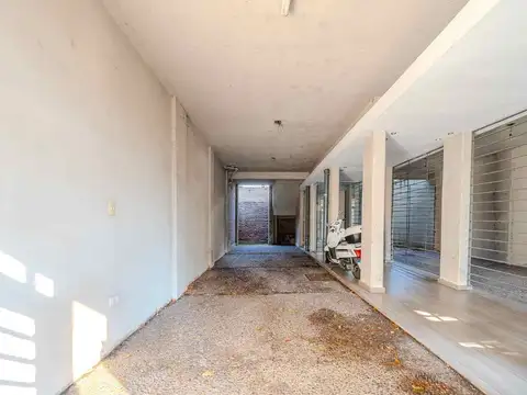 COCHERA EN ALQUILER BARRIO LOURDES