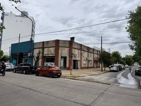 44 y 25 , Piso 0