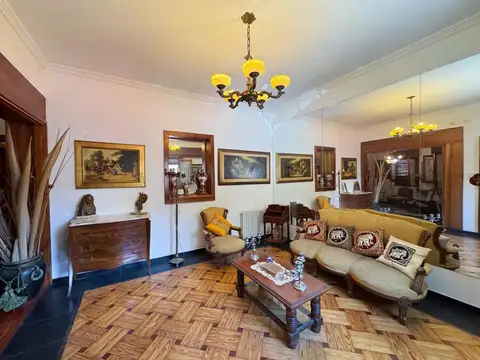 Casa 6 ambientes con 3 baños
