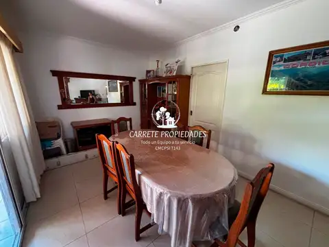 Casa en Venta con 4 cocheras