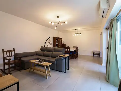 Venta Casa 3 amb c/ patio y terraza en Montecastro