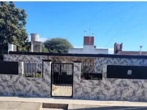 Casa + departamento en Malvinas Argentinas Ideal inversores