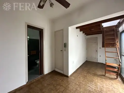 Depto Tipo Casa en Venta al Este
