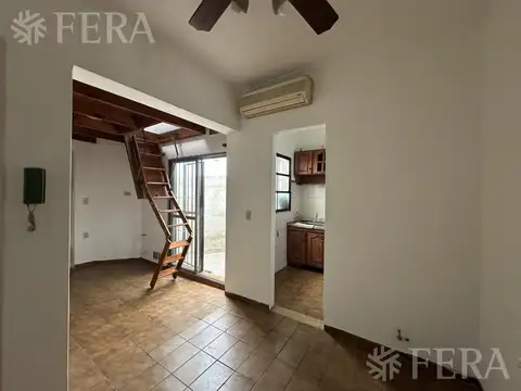 Depto Tipo Casa en Venta de 1 dormitorio