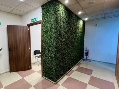 Venta Oficina 300 m2, galería Bamac Centro Mendoza
