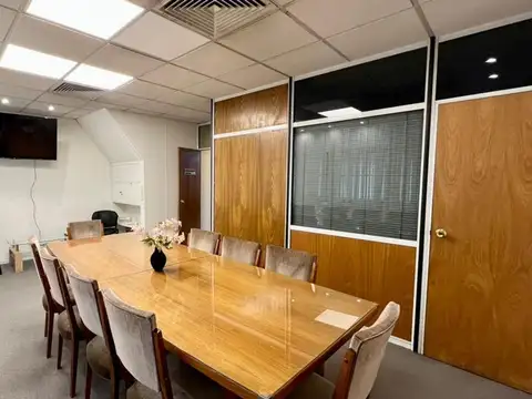 Venta Oficina 300 m2, galería Bamac Centro Mendoza