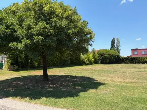 Terreno en venta en el barrio San Francisco Villanueva