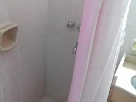 Dúplex - Venta - Villa Gesell - 4 Ambientes - Cochera Cubierta