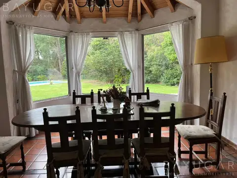 Casa en Alquiler Temporal con 2 cocheras