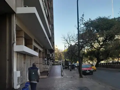 Marcelo T. De Alvear 77 , Piso 7