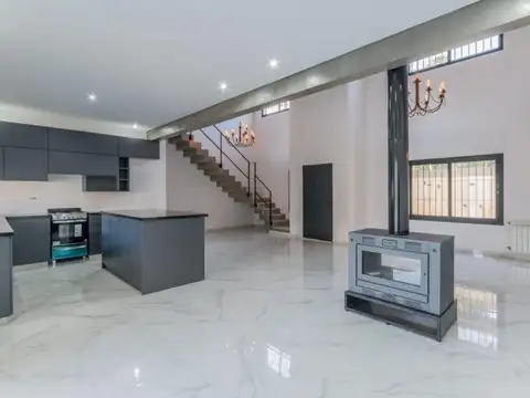 Casa en Venta en Moreno, USD 168.000