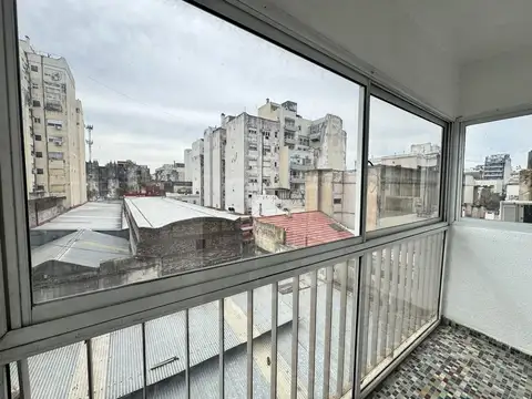 Departamento monoambiente en alquiler en balvanera