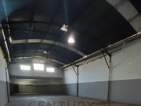 Galpon en Venta 38  mts Fondo