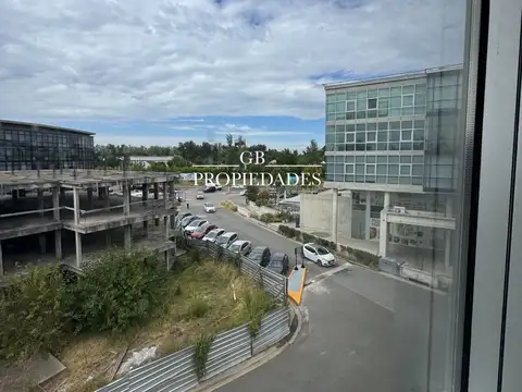 Alquiler de Oficina 1 Ambientes en 46 Plaza, Pilar