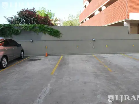 COCHERA FIJA EN TIGRE CENTRO | EXCELENTE ACCESO Y UBICACION