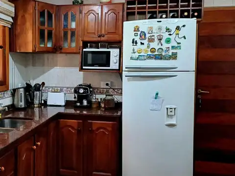 Quinta 5 amb. Vte Melazzi. Ezeiza. Jardìn piscina