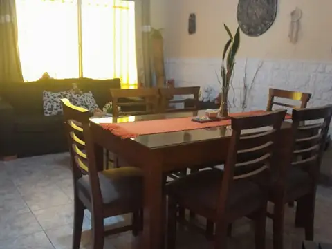 VENTA CASA 4 AMB JOSÉ C PAZ GARAGE+JARDIN FINANCIA