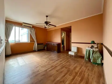 Avenida Intendente Adolfo Arnoldi 400