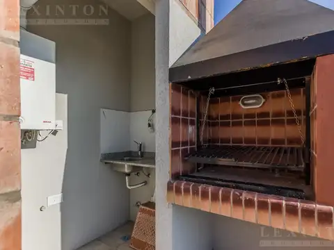 Depto Tipo Casa en Venta de 5 ambientes