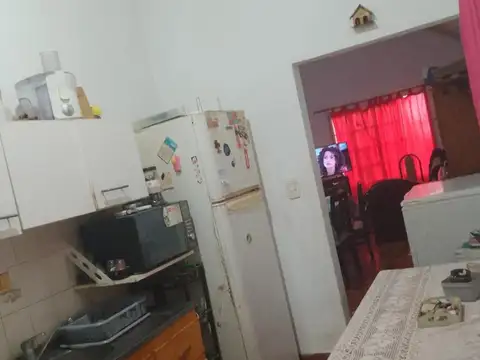 Casa en venta - 3 Dormitorios 1 Baño - Cañuelas