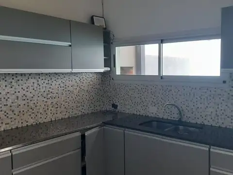 Casa en Venta en Carlos Spegazzini, USD 88.000