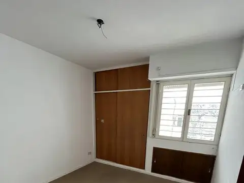 Departamento 6 ambientes con 2 baños