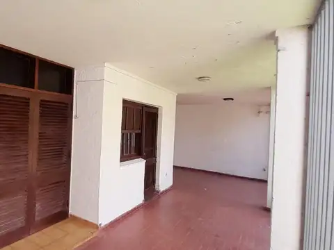 SE ALQUILA CASA CHALET DE 3 DORMITORIOS