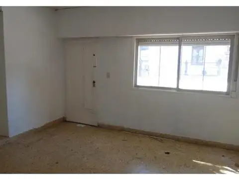 Casa en Alquiler en Lomas de Zamora, $ 700.000