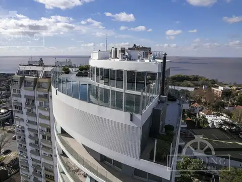 Departamento en Nila Libertador con increibles vistas al río. Dos cocheras.