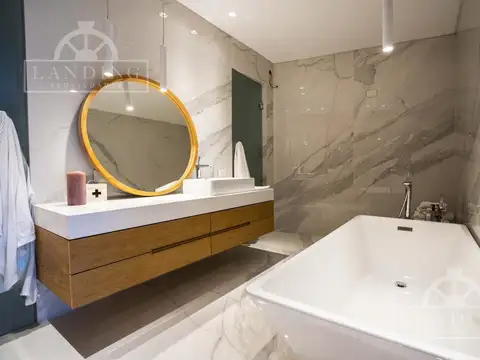 Departamento en Alquiler con 2 cocheras