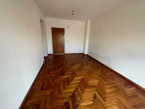 Departamento en Venta en Parque Chacabuco, USD 99.000